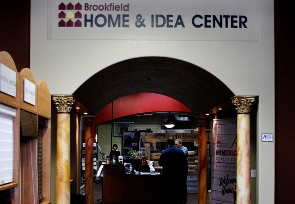 Hunter Douglas Dealer Image